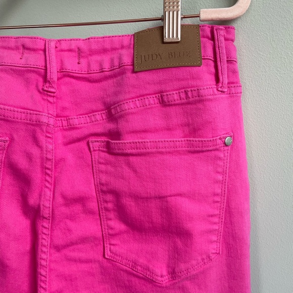 Judy Blue Barbie Hot Pink High Rise Bell Bottom Flare Raw Hem Jeans - Picture 8 of 12